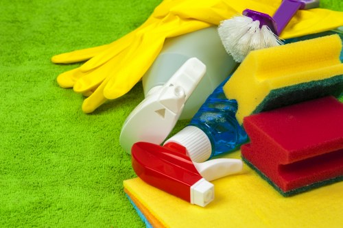 End of tenancy cleaning preparation in a Camden flat